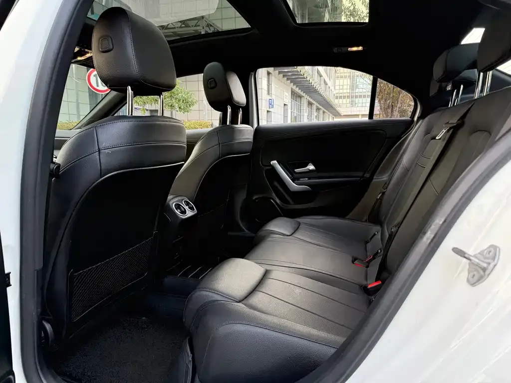 Mercedes-Benz A-Class 2021 из CN, фото 7