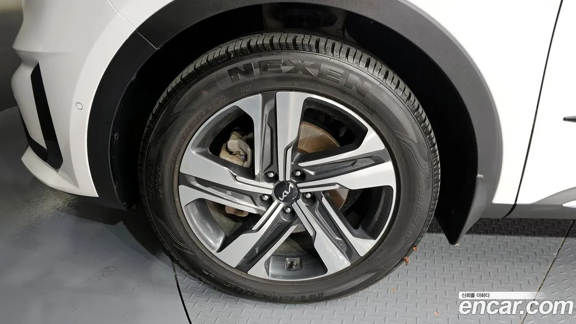 Kia Sorento — фото 5