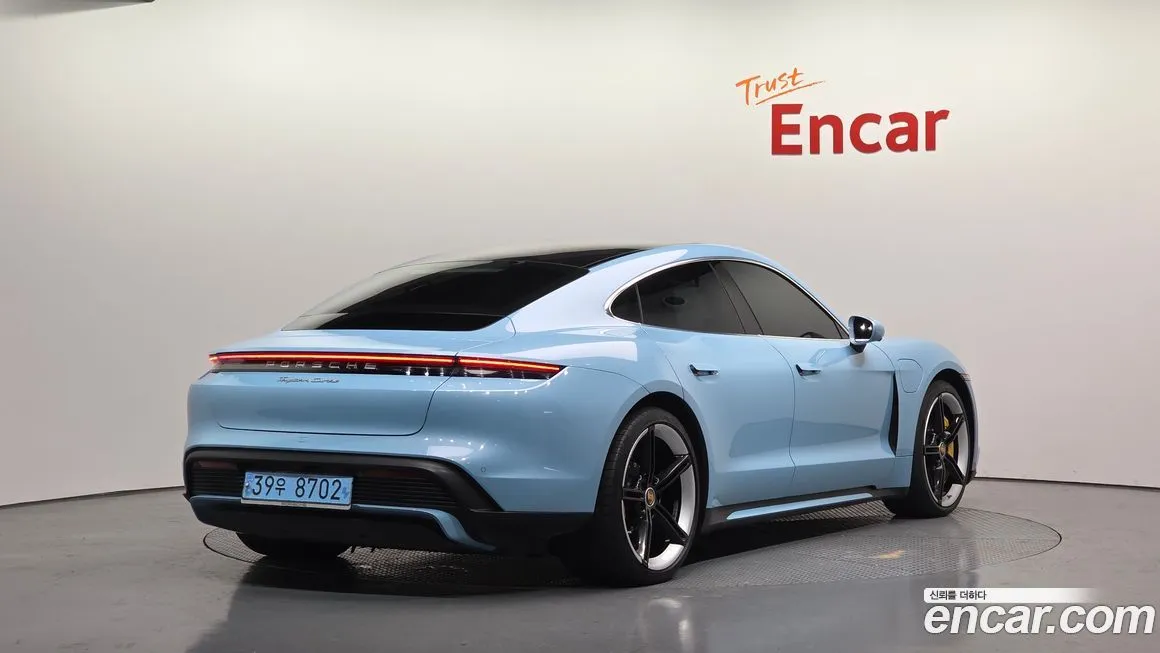 Porsche Taycan 2022 из KR, фото 2