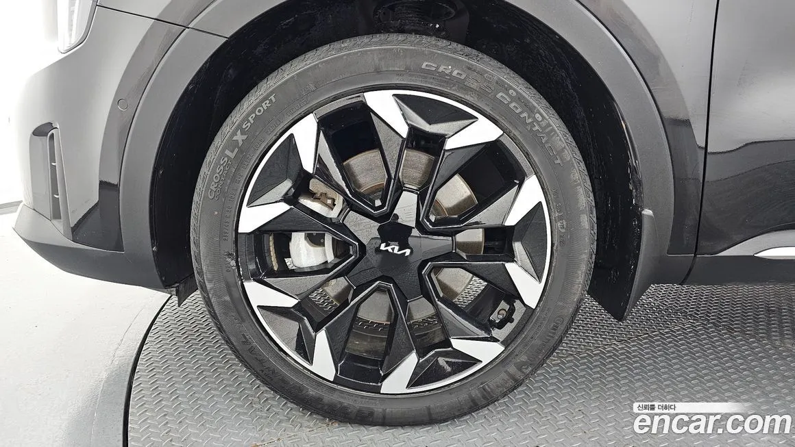Kia Sorento — фото 5