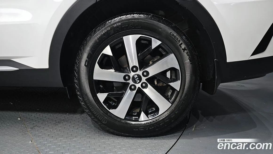 Kia Sorento — фото 5