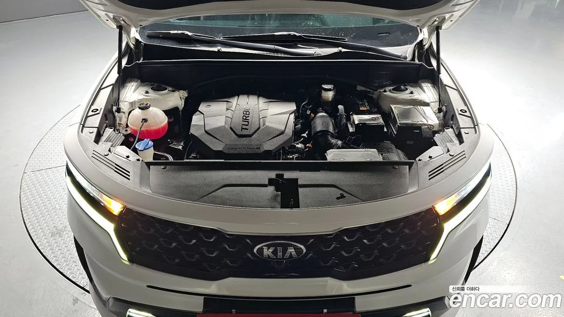 Kia Sorento — фото 6