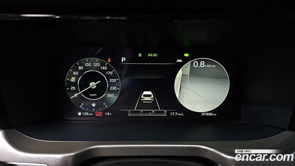 Kia Sorento — фото 8