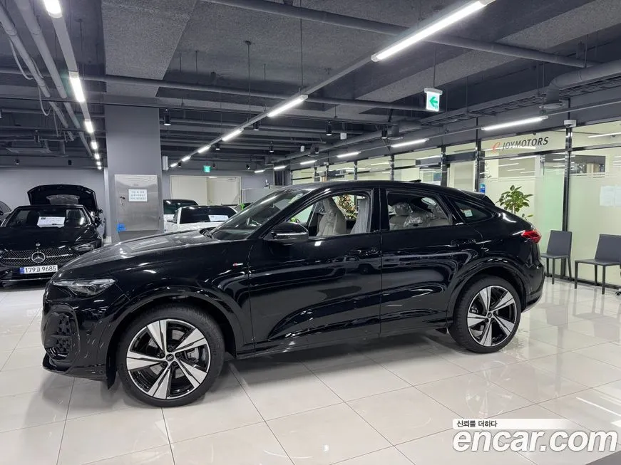 Audi Q5 2025 из KR, фото 2