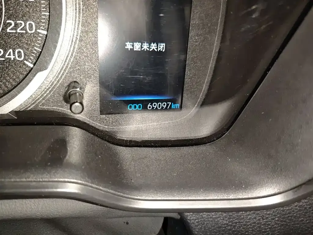 Toyota Corolla 2021 из CN, фото 5