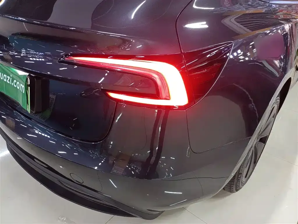Tesla Model 3 2024 из CN, фото 8