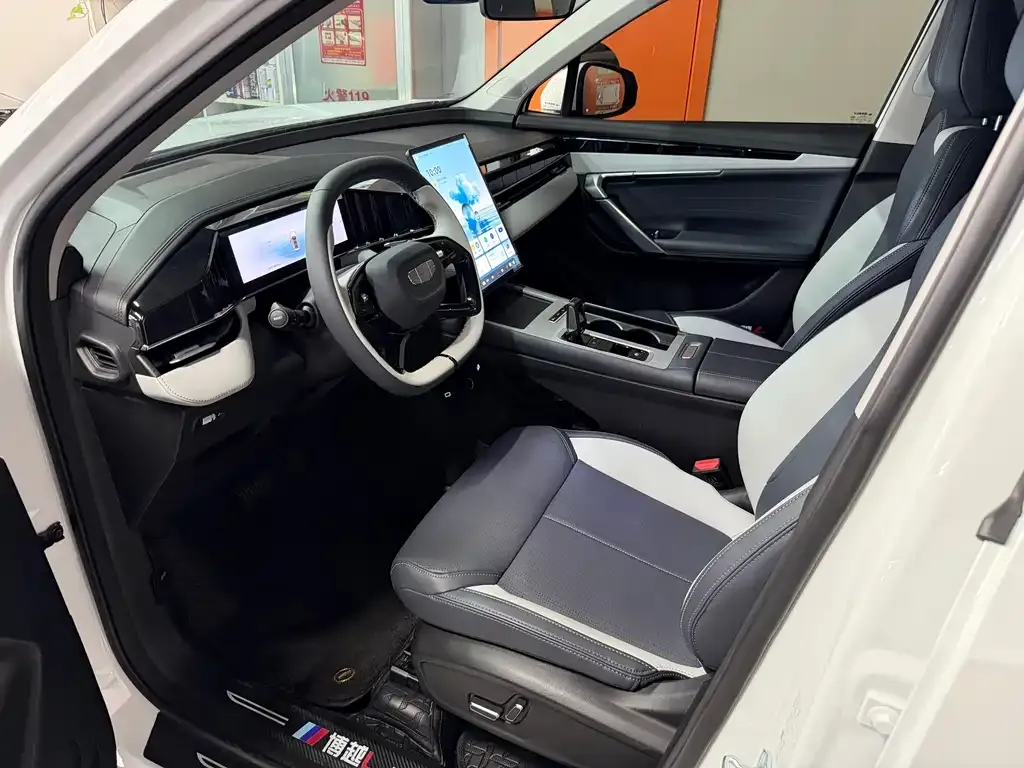 Geely Boyue L 2025 из CN, фото 2