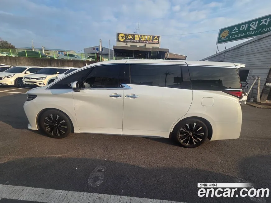 Toyota Alphard 2024 из KR, фото 3