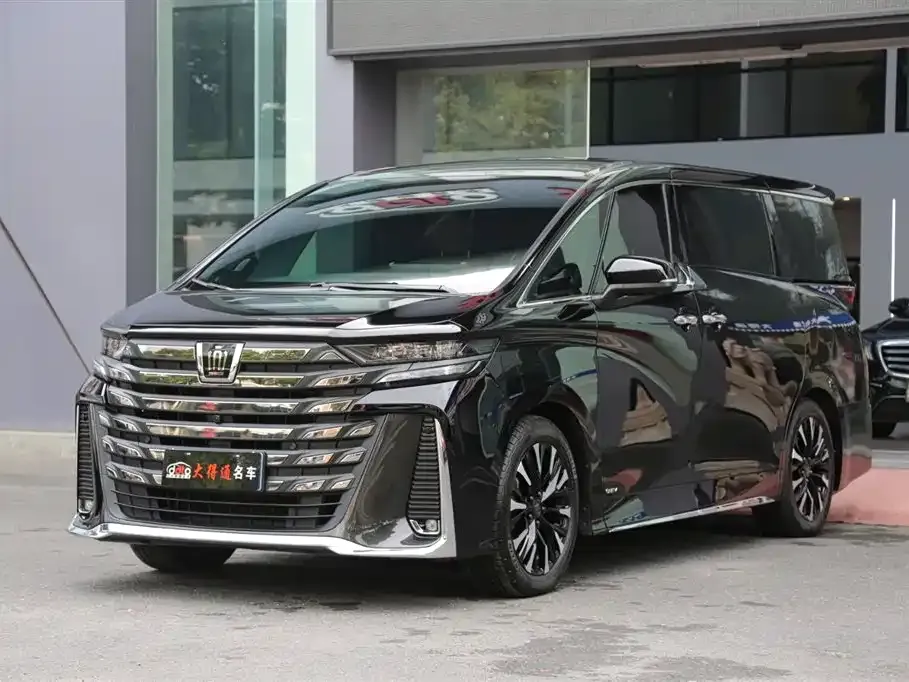 Toyota Vellfire 2024 из CN, фото 1