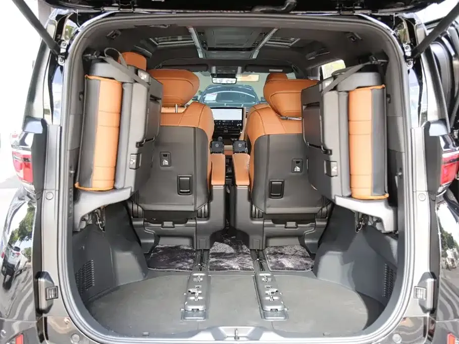 Toyota Vellfire 2024 из CN, фото 10