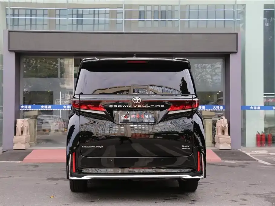 Toyota Vellfire 2024 из CN, фото 4
