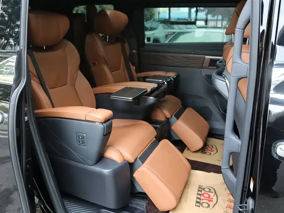 Toyota Vellfire 2024 из CN, фото 7