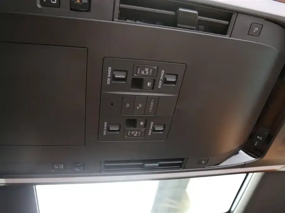 Toyota Vellfire 2024 из CN, фото 9
