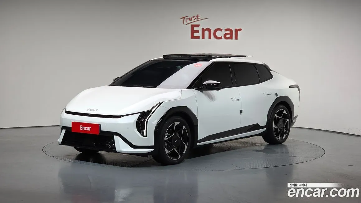 Kia EV4