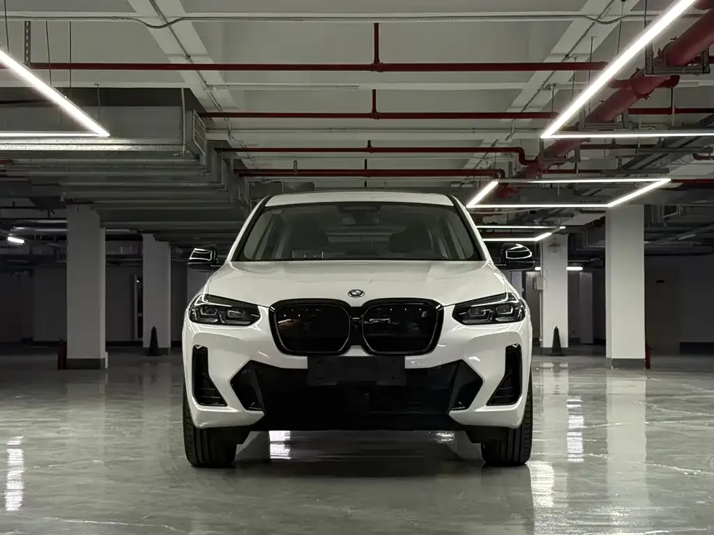 BMW iX3 2023 из CN, фото 2