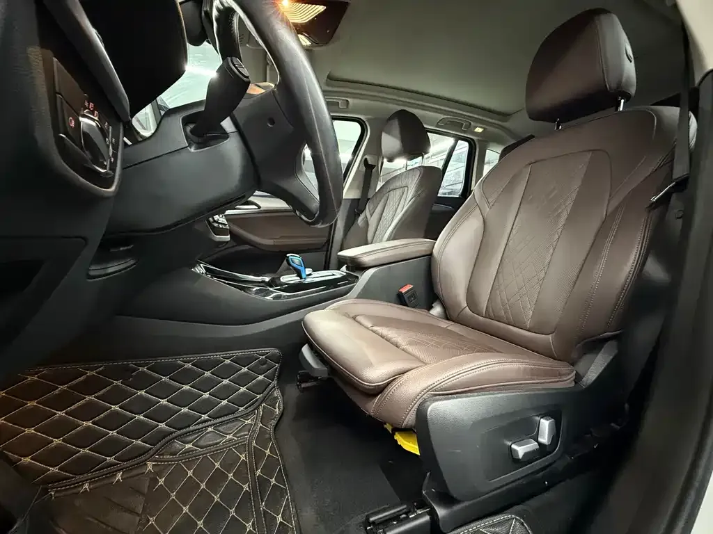 BMW iX3 2023 из CN, фото 6