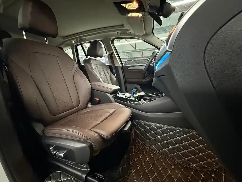 BMW iX3 2023 из CN, фото 7