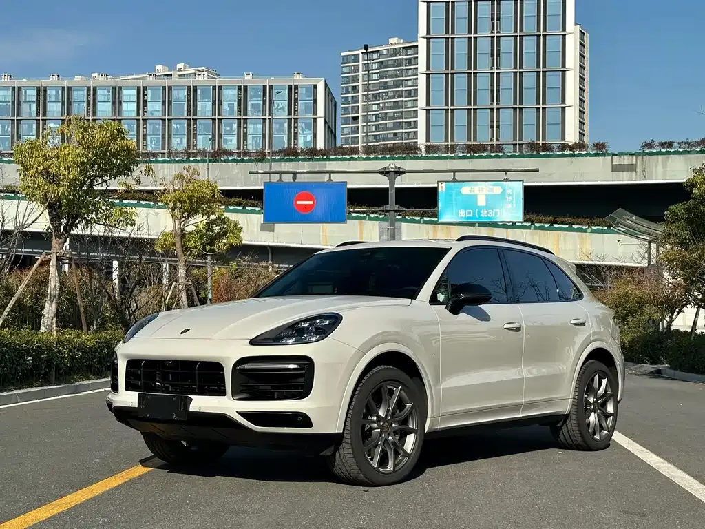 Porsche Cayenne 2023 из CN, фото 1