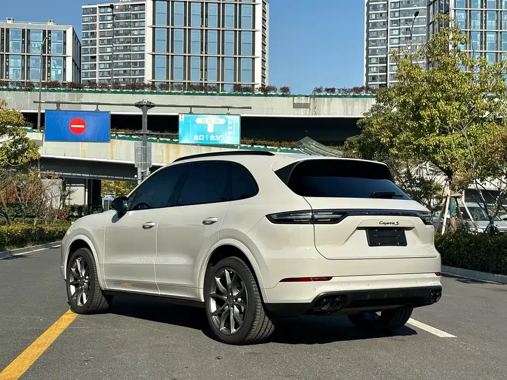 Porsche Cayenne 2023 из CN, фото 7