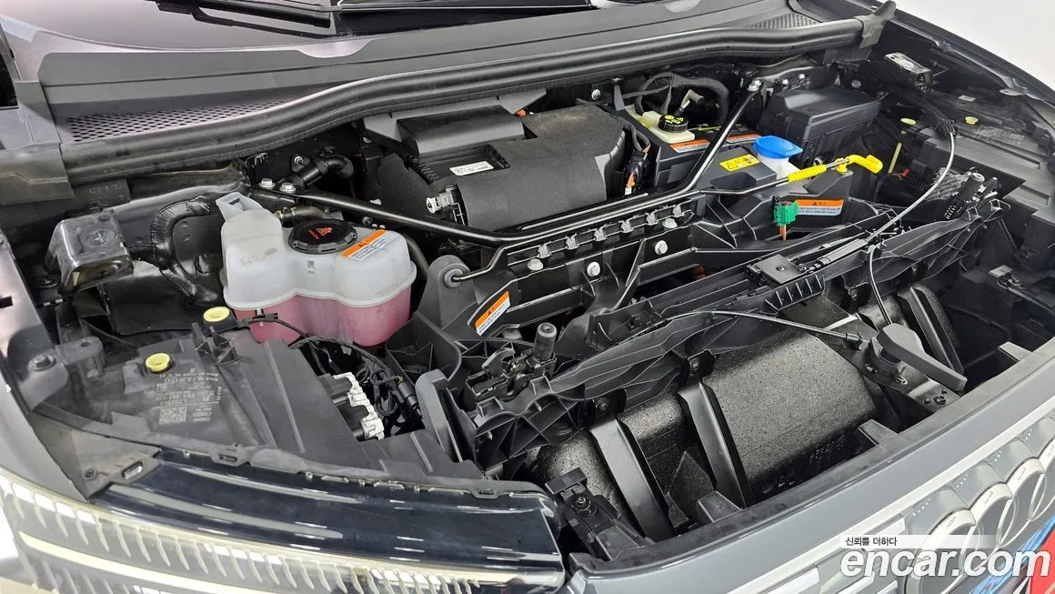 Audi Q4 e-tron 2022 из KR, фото 6