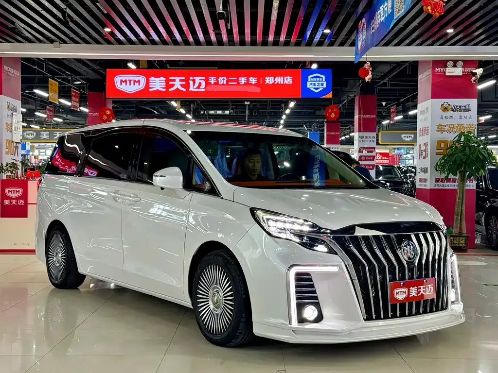 Buick GL8 2021 из CN, фото 3