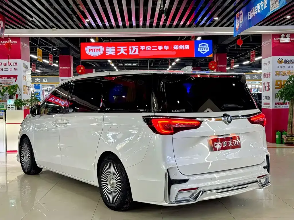 Buick GL8 2021 из CN, фото 6