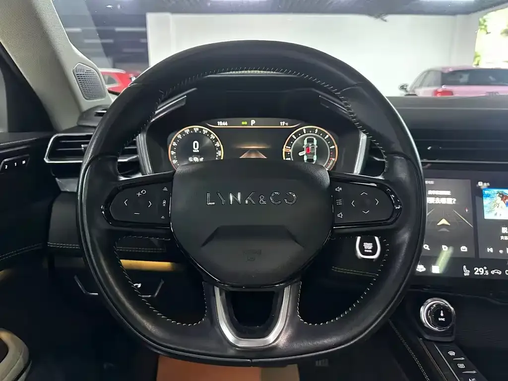 Lynk & Co 05 2021 из CN, фото 10