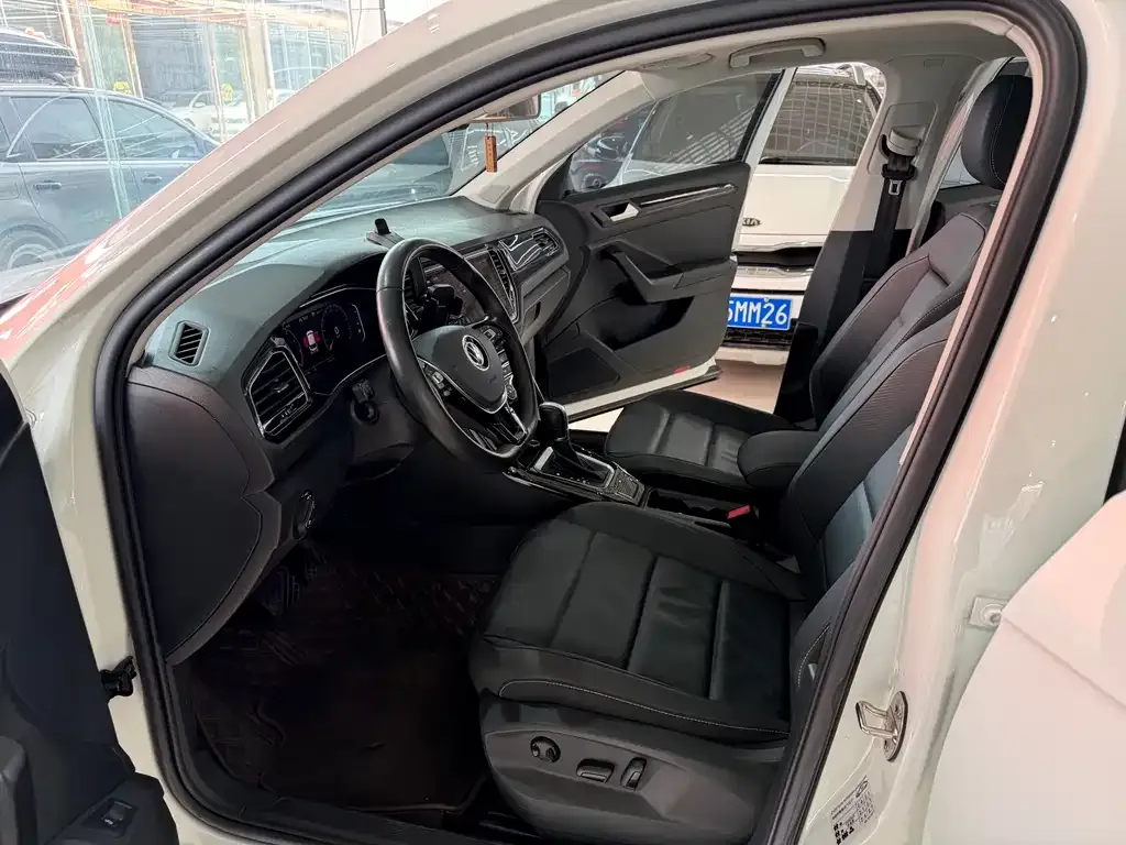 Volkswagen T-Roc 2022 из CN, фото 7