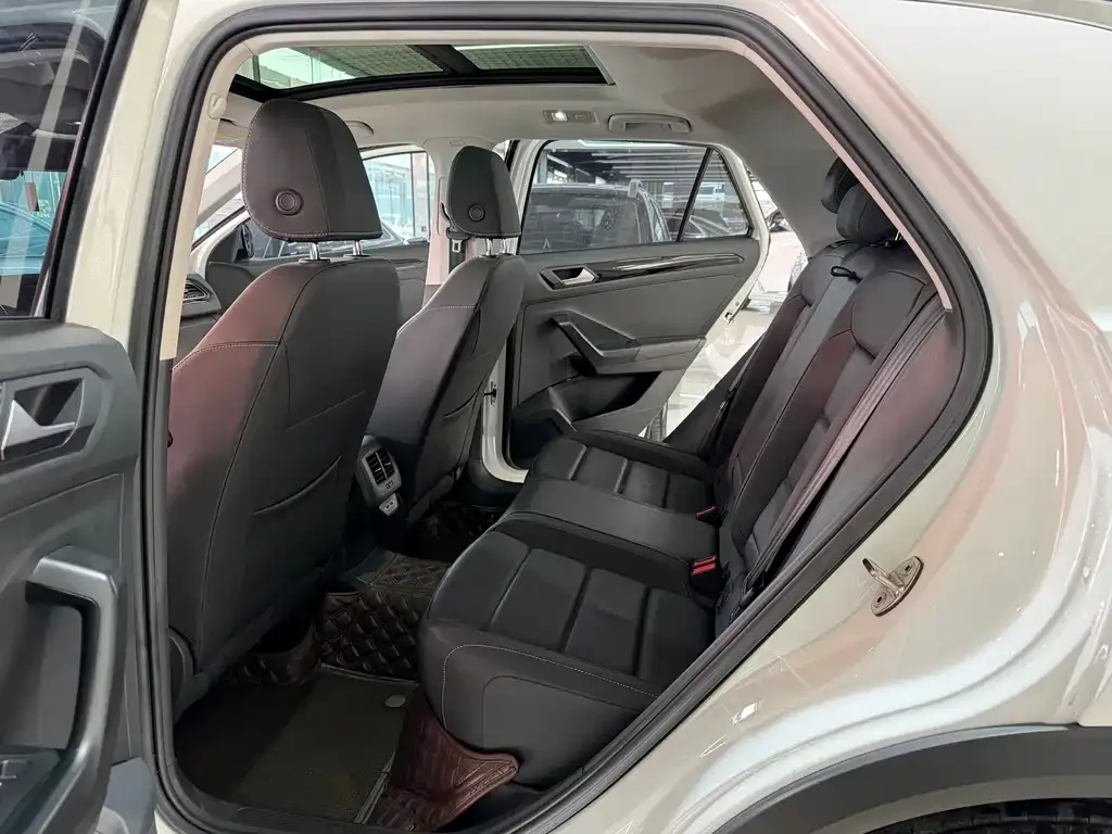 Volkswagen T-Roc 2022 из CN, фото 8