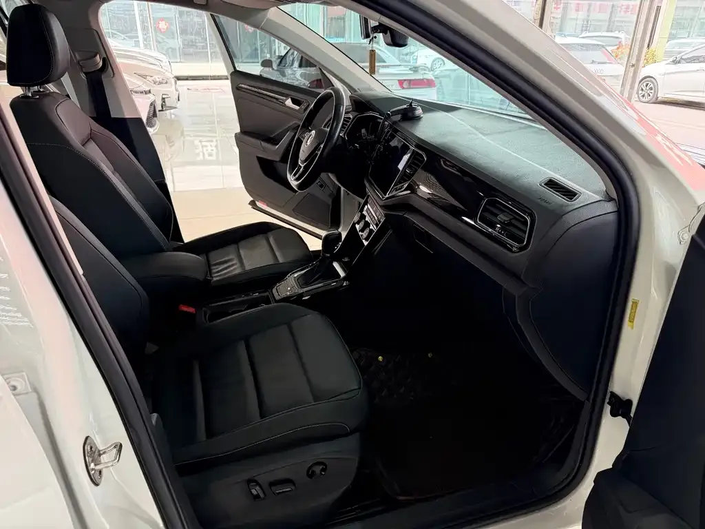 Volkswagen T-Roc 2022 из CN, фото 9