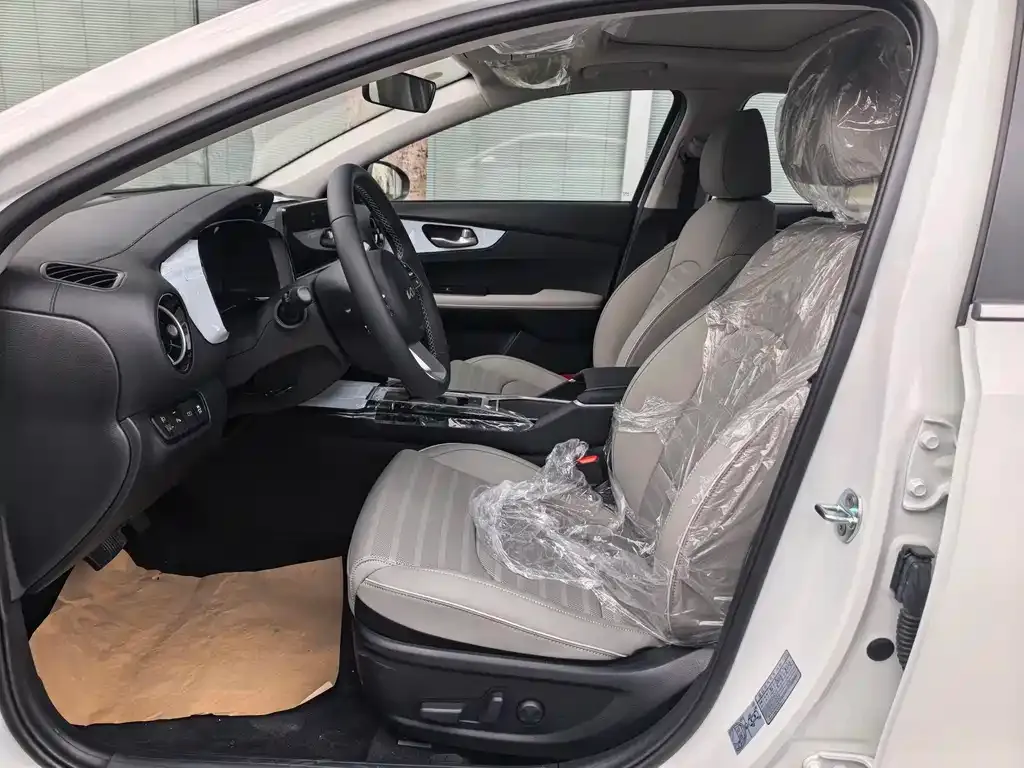 Kia K3 2025 из CN, фото 10