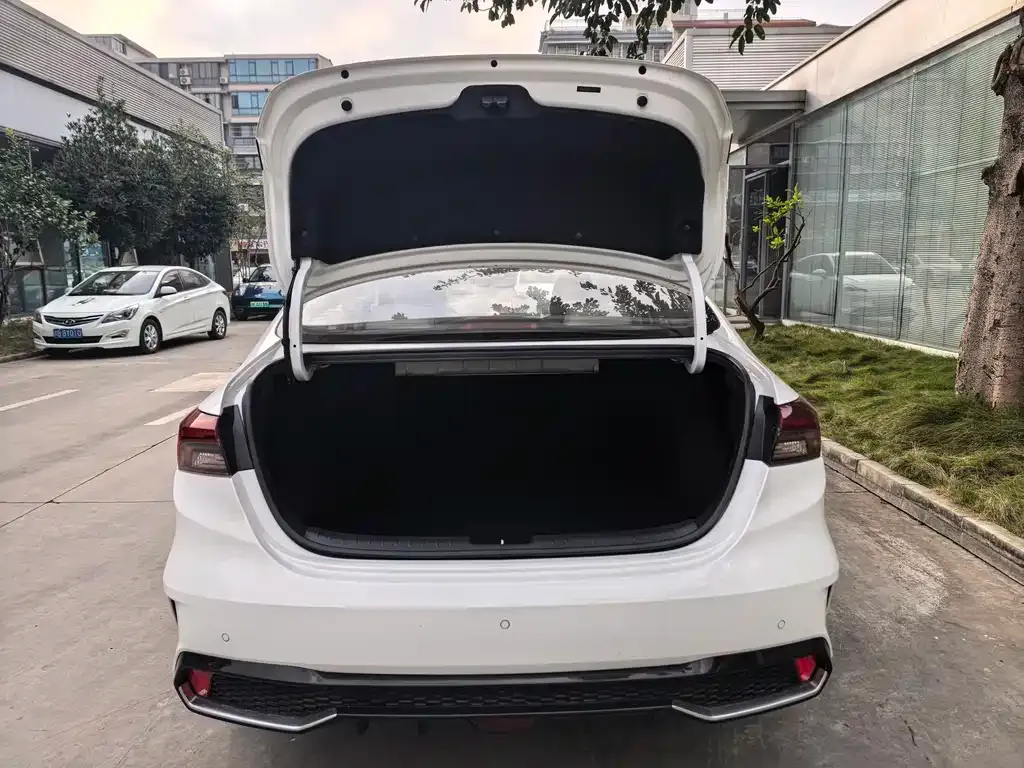 Kia K3 2025 из CN, фото 8