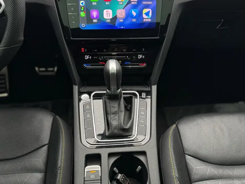 Volkswagen CC 2024 из CN, фото 6