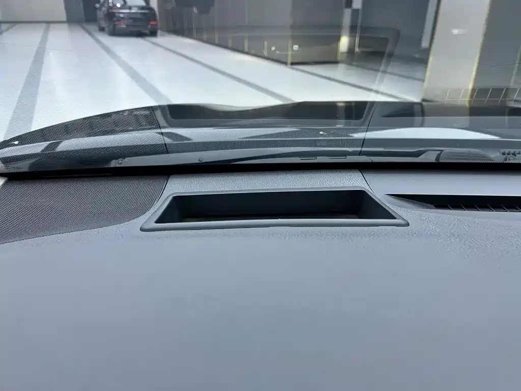 Toyota Camry 2021 из CN, фото 10