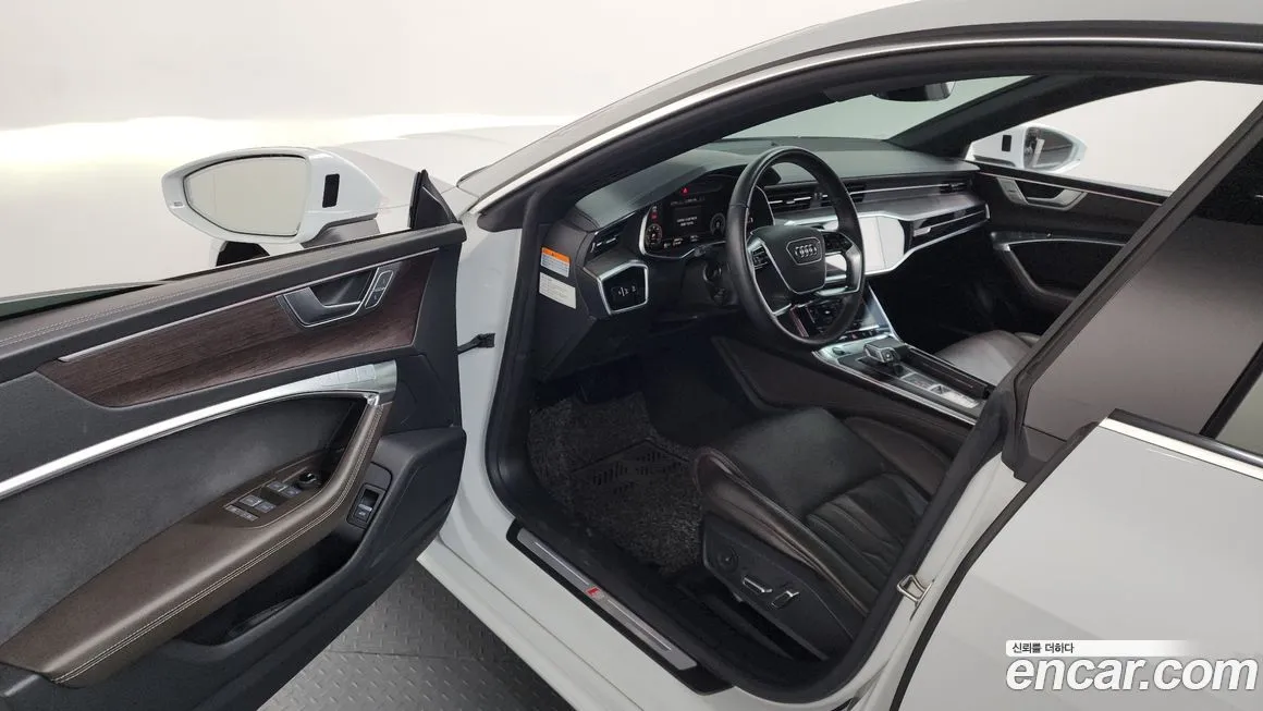 Audi A7 — фото 10