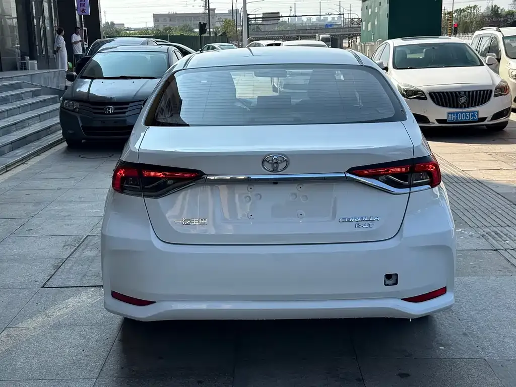 Toyota Corolla 2025 из CN, фото 4