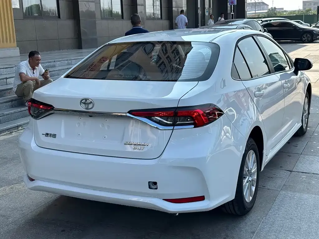 Toyota Corolla 2025 из CN, фото 5
