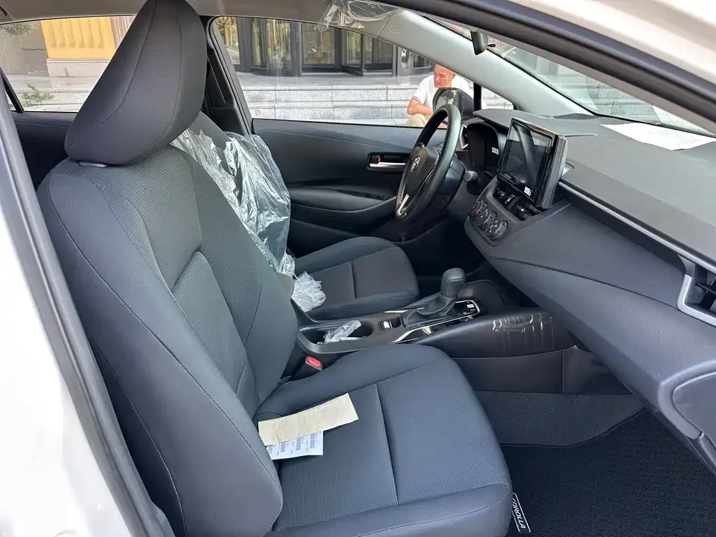 Toyota Corolla 2025 из CN, фото 6