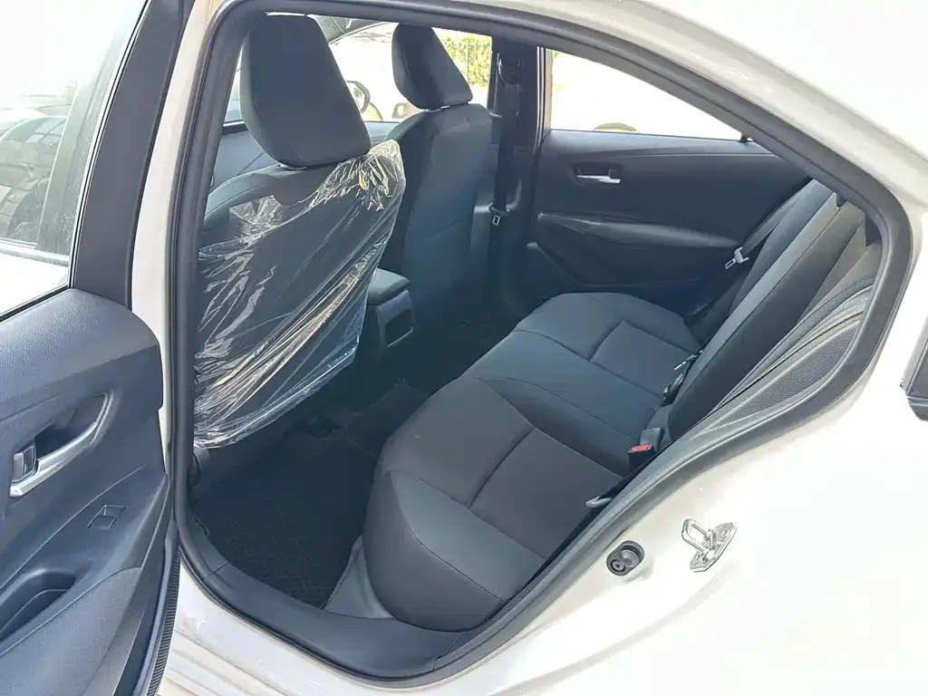 Toyota Corolla 2025 из CN, фото 9