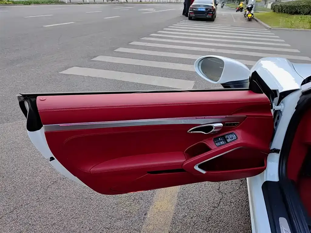Porsche 718 2022 из CN, фото 6