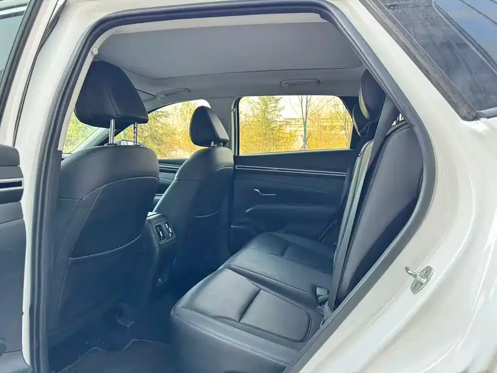 Hyundai Tucson 2022 из CN, фото 4