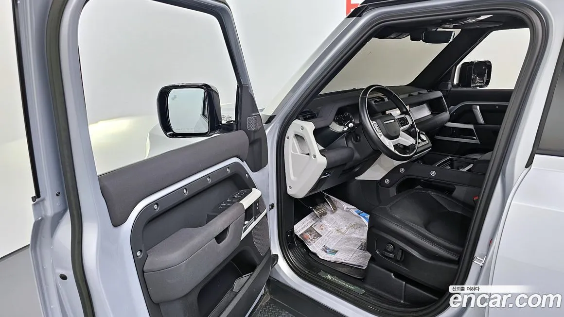 Land Rover Defender 2023 из KR, фото 10