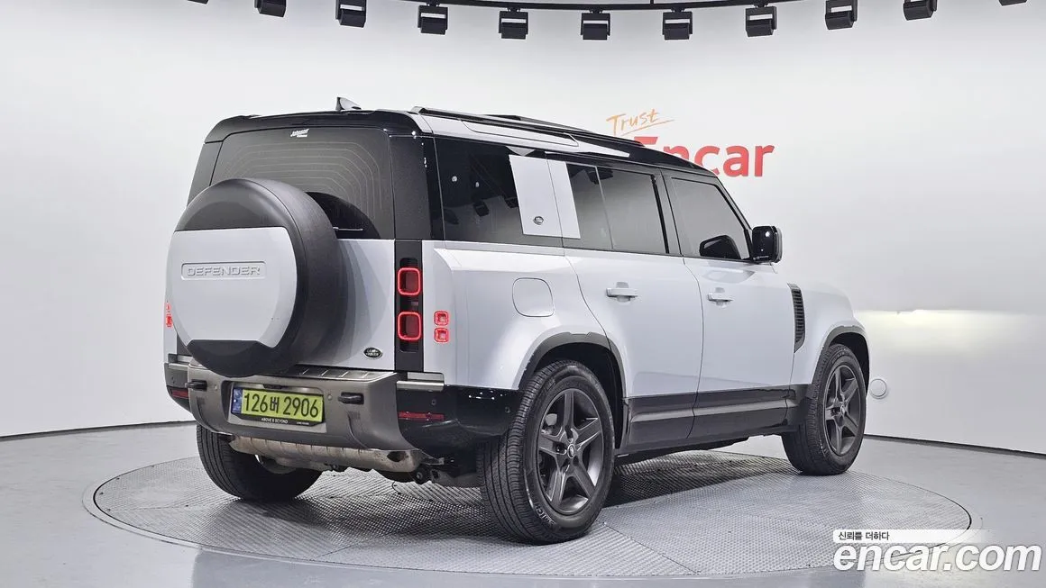 Land Rover Defender 2023 из KR, фото 2