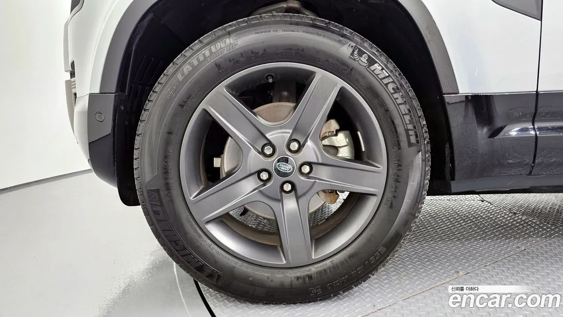 Land Rover Defender 2023 из KR, фото 5