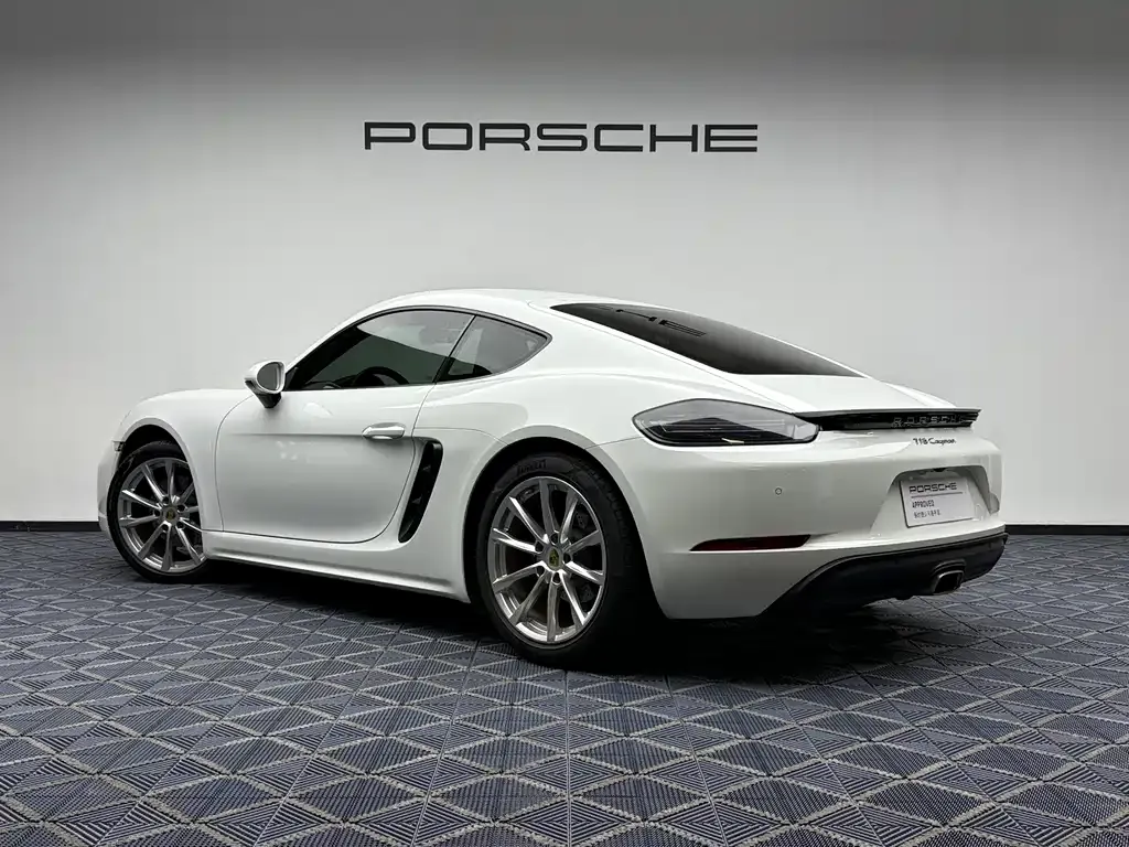 Porsche 718 — фото 8
