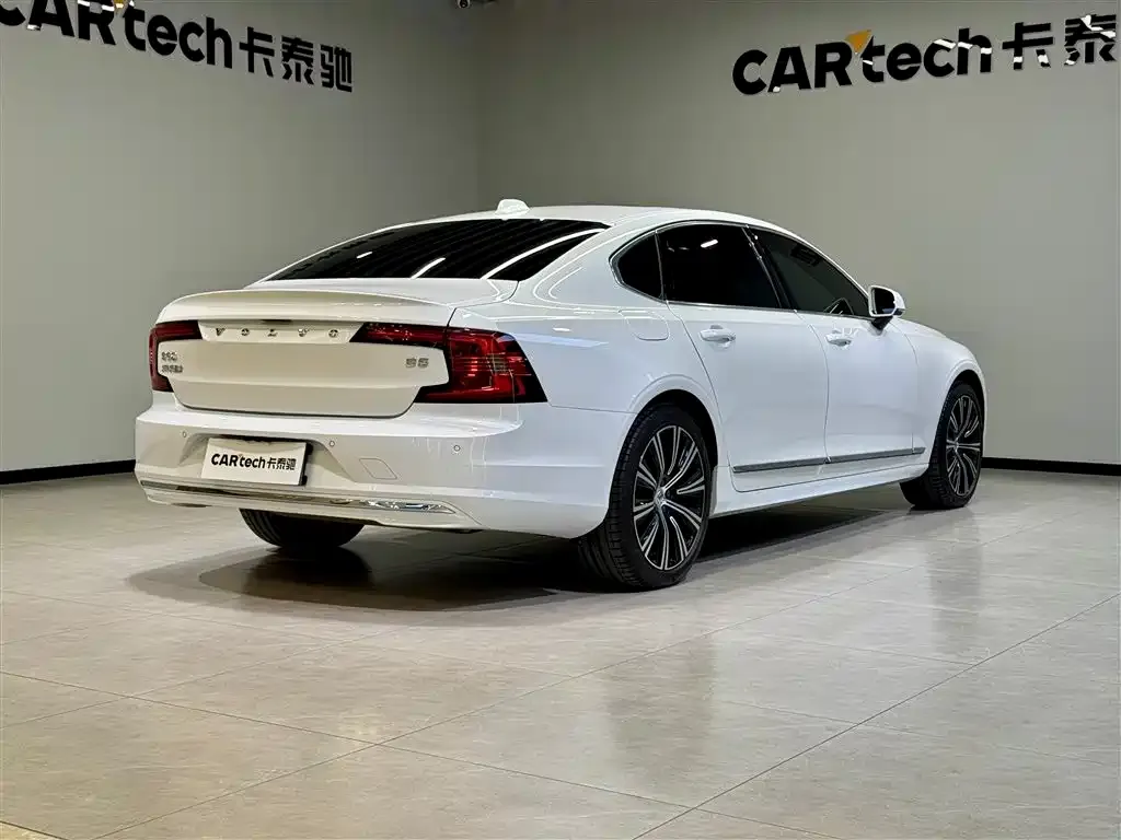 Volvo S90 2024 из CN, фото 4