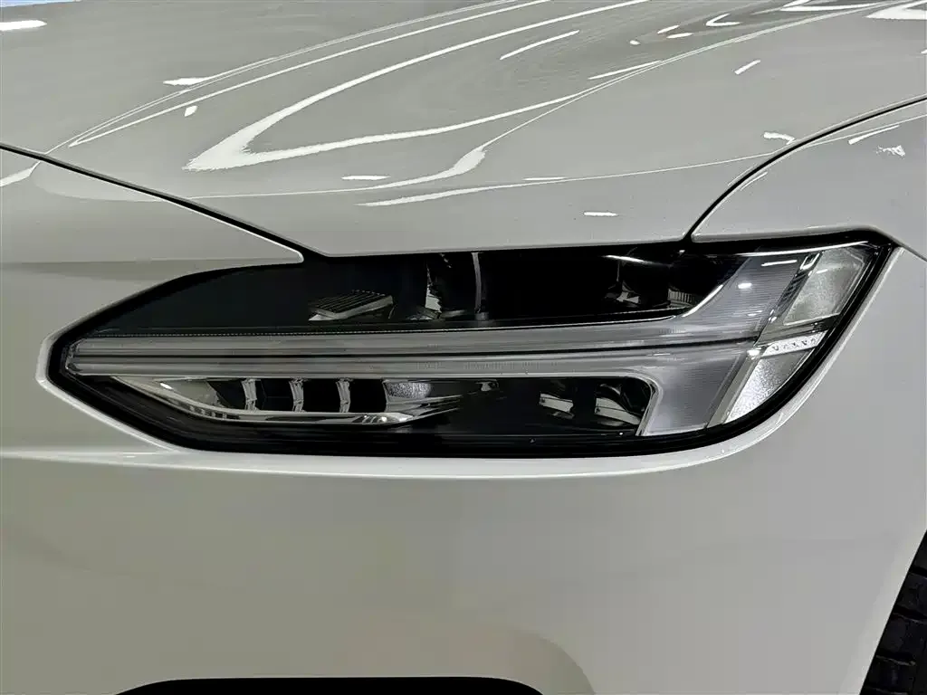 Volvo S90 2024 из CN, фото 8