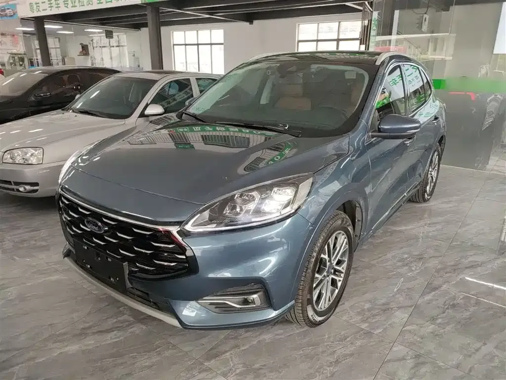 Ford Escape 2022 из CN, фото 2