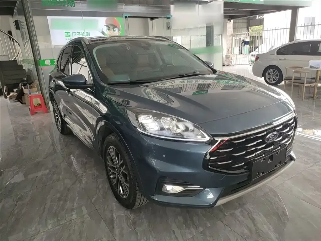 Ford Escape 2022 из CN, фото 4
