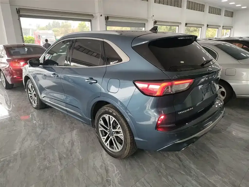 Ford Escape 2022 из CN, фото 5